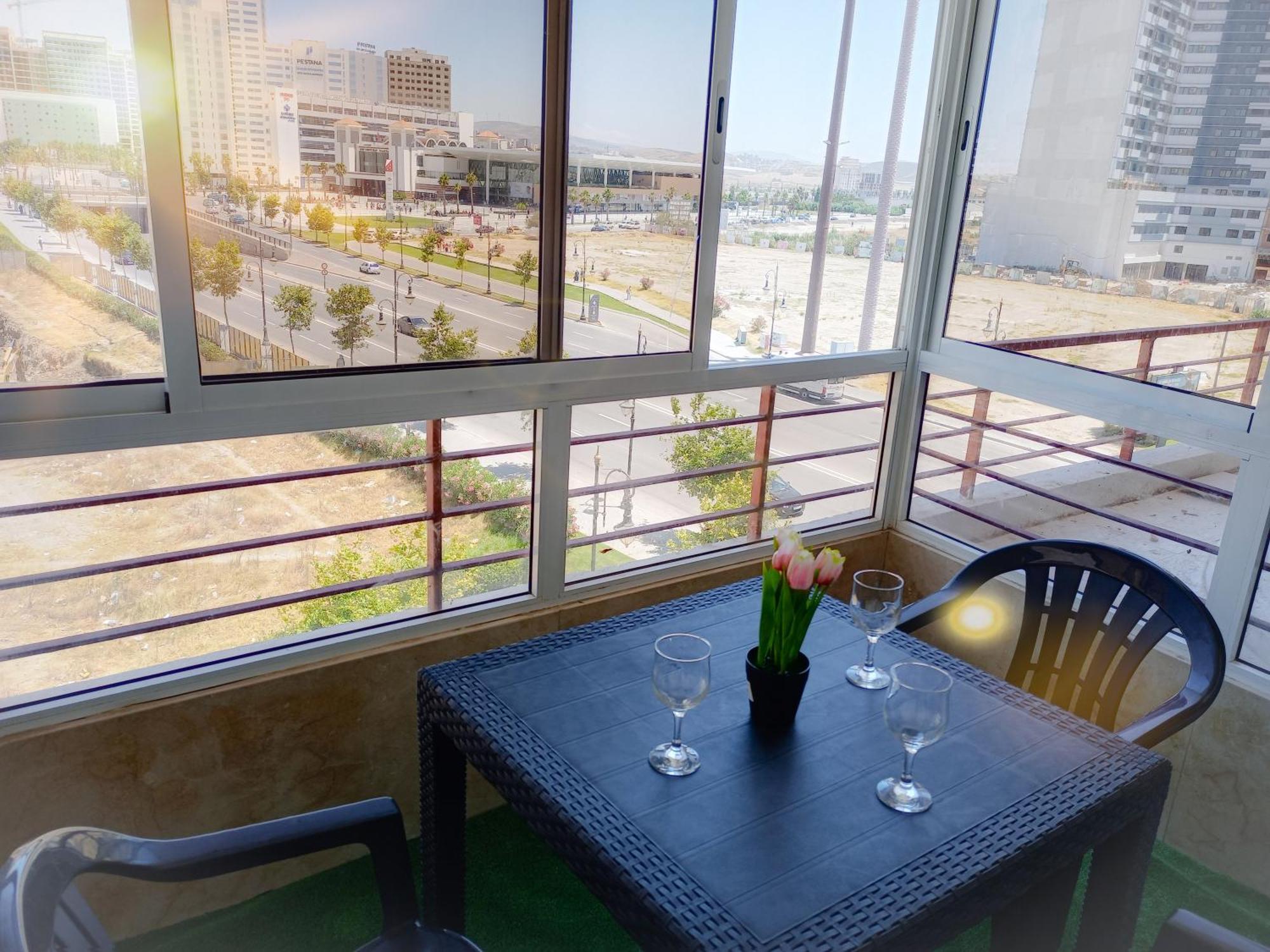 Appartement A Malabata En Face Centre Commercial Megarama & La Gare De Tgv M2 แทนเจียร์ ภายนอก รูปภาพ