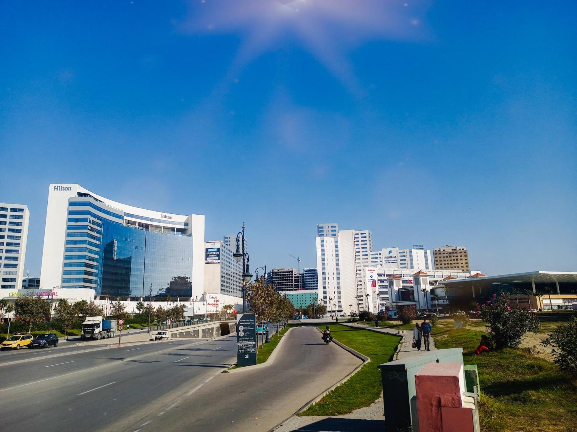 Appartement A Malabata En Face Centre Commercial Megarama & La Gare De Tgv M2 แทนเจียร์ ภายนอก รูปภาพ